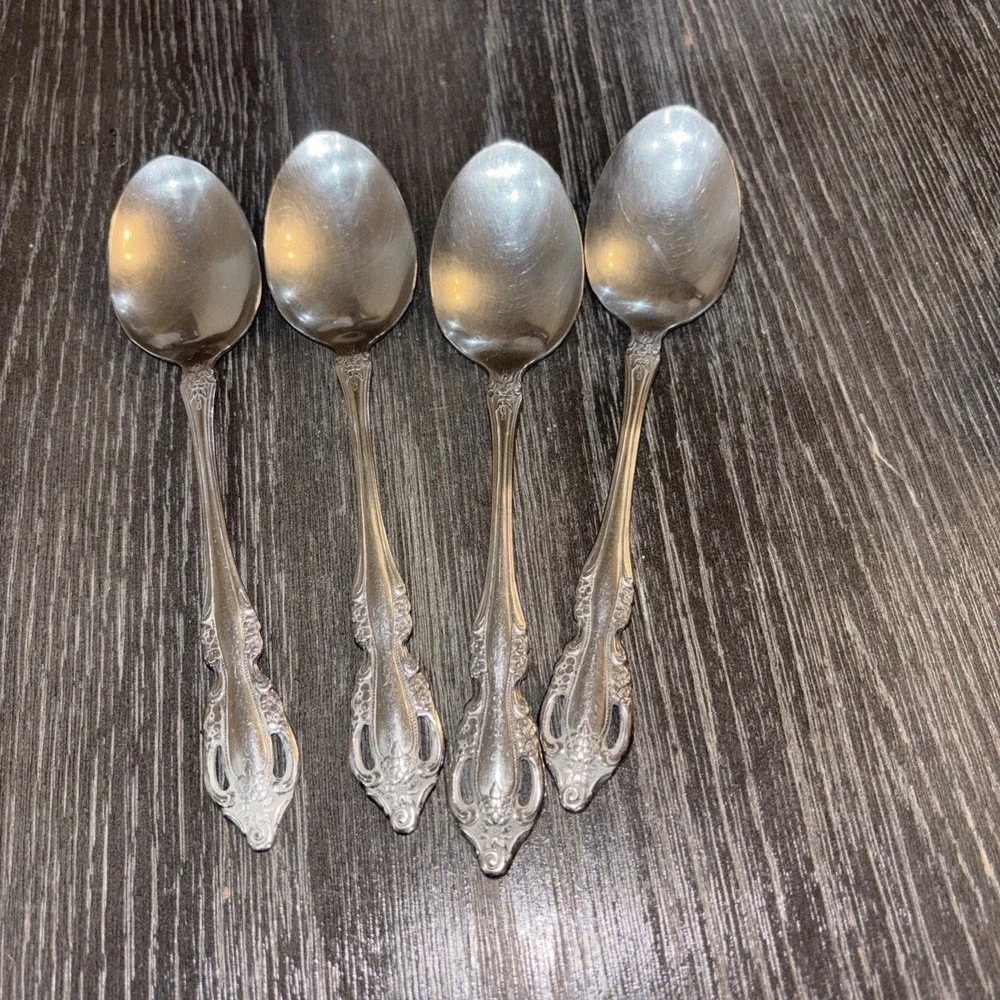 Oneida Brahms Set of 4 Teaspoons Spoons Community Stainless Flatware‎